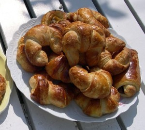 671px-croissants