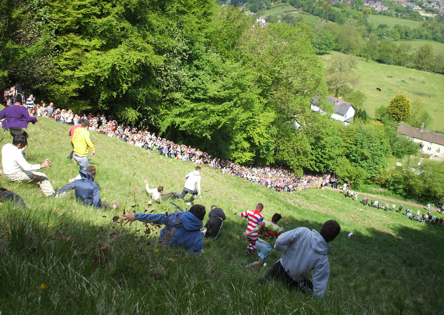 Coopers Hill Cheese Rolling and Wake la course au fromage Culture