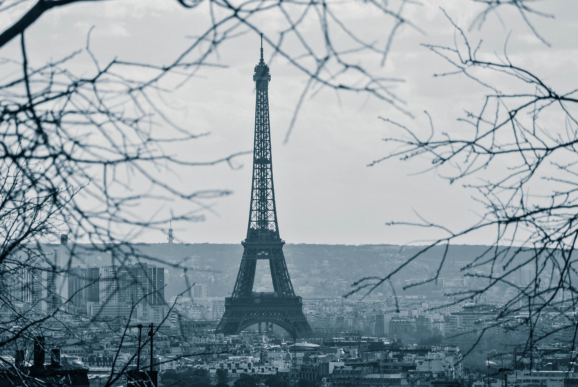 La Torre Eiffel salvada por la ciencia 2